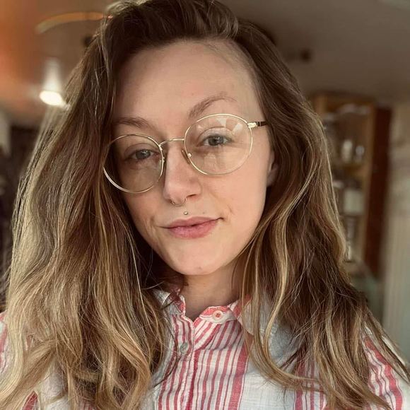 Meet your Posher, Rosalee - Picture 1 of 1